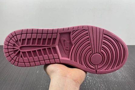 Non-authentic version Jordan 1 Mid Valentine's Day (2023)  DQ8423-616 Functional 8654