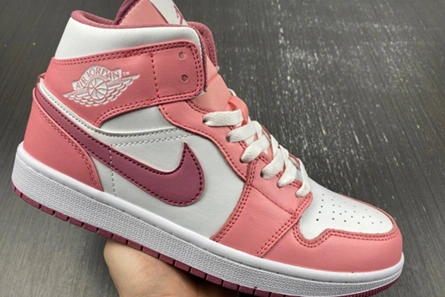 Non-authentic version Jordan 1 Mid Valentine's Day (2023)  DQ8423-616 Functional 8654