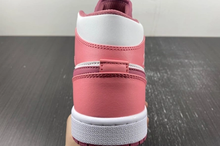 Non-authentic version Jordan 1 Mid Valentine's Day (2023)  DQ8423-616 Functional 8654