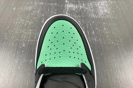 High-tier replica Jordan 1 Retro High OG Green Glow DZ5485-130 Bright 7772