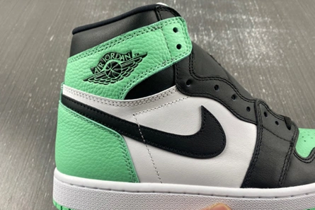 High-tier replica Jordan 1 Retro High OG Green Glow DZ5485-130 Bright 7772