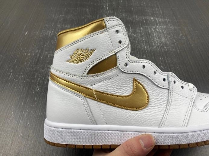 Mirror quality Jordan 1 Retro High OG Metallic Gold (Women's)  FD2596-107 Comfortable 2329