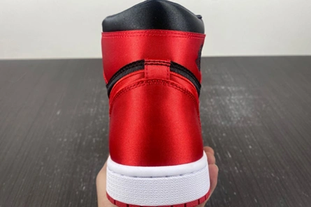 Entry-level luxury Jordan 1 Retro High OG Satin Bred  FD4810-061 Popular 5920