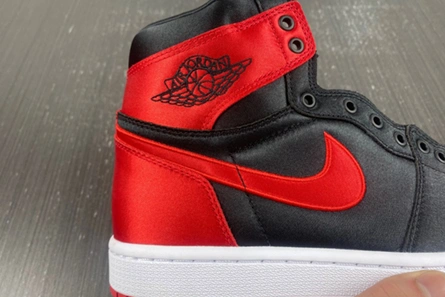 Entry-level luxury Jordan 1 Retro High OG Satin Bred  FD4810-061 Popular 5920