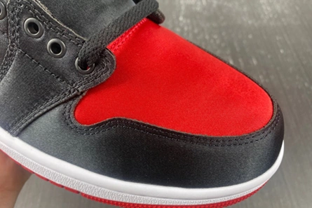 Entry-level luxury Jordan 1 Retro High OG Satin Bred  FD4810-061 Popular 5920