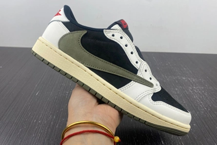 Master copy Jordan 1 Retro Low OG SP Travis Scott Olive (W)  DZ4137-106 EasyMatch 7081