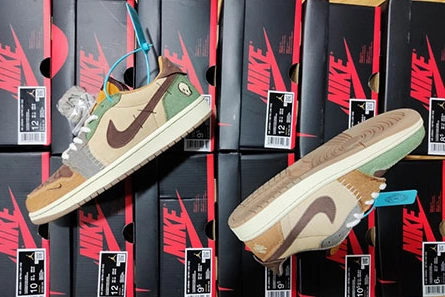 Budget-friendly Jordan 1 Retro Low OG Zion Williamson Voodoo  DZ7292-200 TopPick 5330