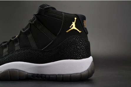 Non-authentic version Jordan 11 Retro Heiress Black Stingray (GS) 852625-030 Sophisticated 1152