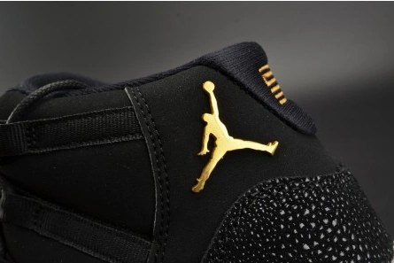 Non-authentic version Jordan 11 Retro Heiress Black Stingray (GS) 852625-030 Sophisticated 1152