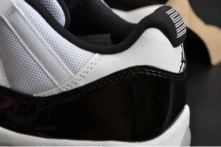 Close-to-original Jordan 11 Retro Low Concord 528895-153 Durable 1195