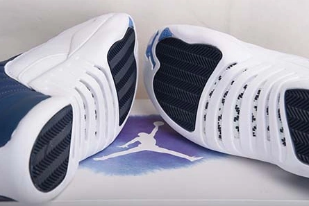Savvy-priced Jordan 12 Retro Indigo 130690-404 Comfortable 2830
