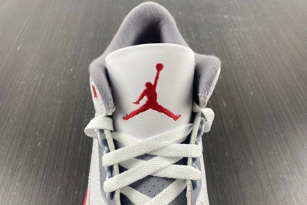 Savvy-priced Jordan 3 Retro Fire Red (2022) DN3707-160 Compact 1724