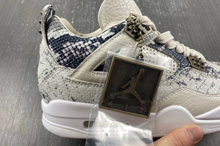 Close-to-original Jordan 4 Retro Snakeskin   819139 030 Cozy 5571