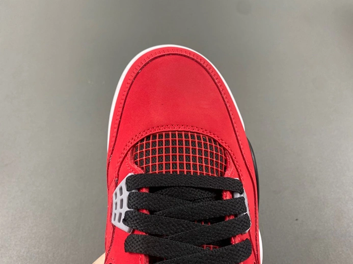 Pricetag-smart Jordan 4 Retro Toro Bravo  308497-603 Modern 206