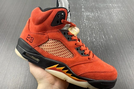 Entry-level luxury Jordan 5 Retro Dunk on Mars (W)  DD9336-800 Trendsetting 1556