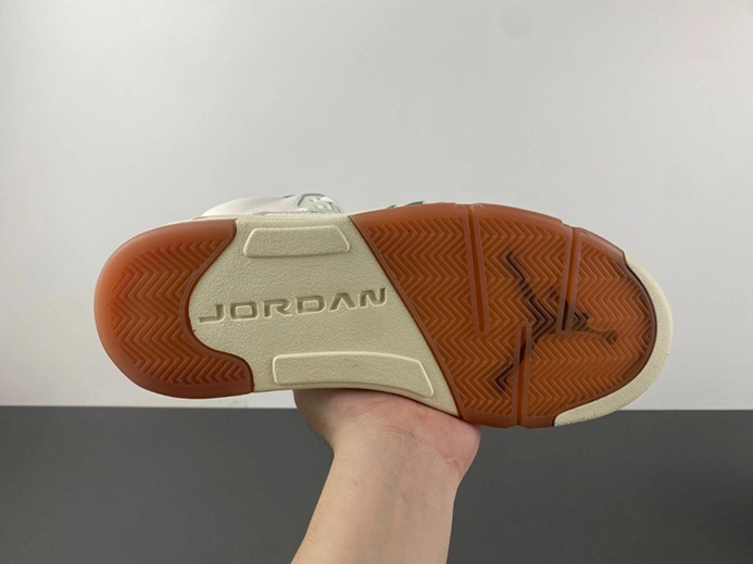 Wallet-friendly Jordan 5 Retro El Grito Sail  HF8833-100 DailyWear 2154