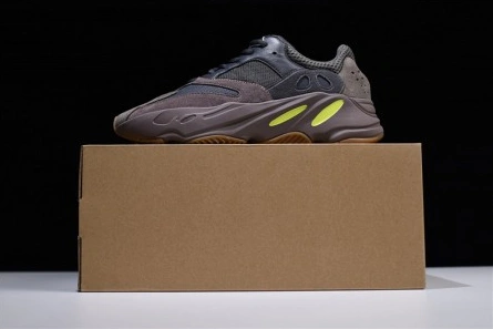 Savvy-priced Kanye West x Adidas Yeezy Runner Boost 700 Classic 6579