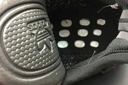 Style match Kid Yeezy Boost 350 V2 Static Black EF2567 Stylish 5029