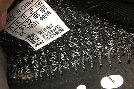 Style match Kid Yeezy Boost 350 V2 Static Black EF2567 Stylish 5029