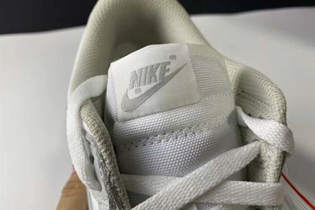 Value-driven Lightweight 1353 Nike SB Dunk Low Silver ash killer 1726-201