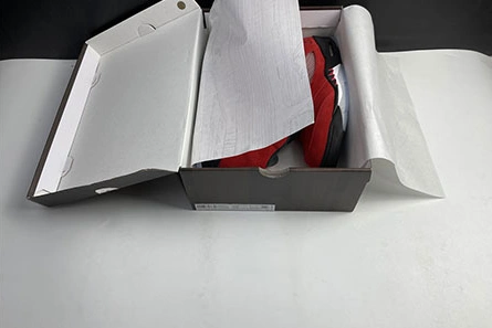 Non-authentic version Lightweight 1780 Air Jordan 5 “Raging Bull” DD0587-600