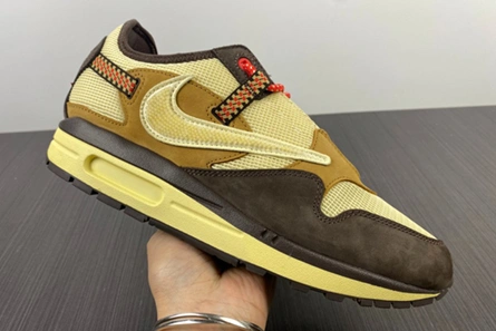 High-tier replica Lightweight 5919 Nike Air Max 1 Travis Scott Cactus Jack Baroque Brown DO9392-200