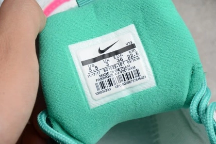 Savvy-priced Lightweight 6115 More info Web results Nike Air Max 97 (gs) 