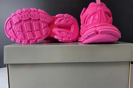 Value-driven Minimalist 4873 Balenciaga Track 2 Sneakers