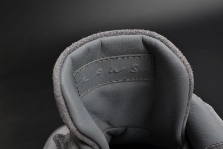 Master copy Minimalist 5946 KAWS x Air Jordan 4