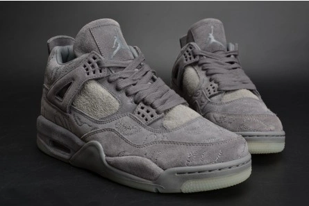 Master copy Minimalist 5946 KAWS x Air Jordan 4
