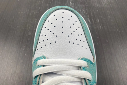 Lookalike Minimalist 6852 Nike SB Dunk Low April Skateboards FD2562-400