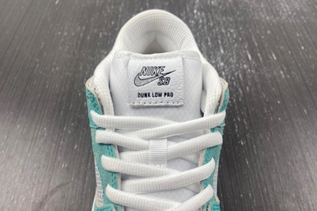 Lookalike Minimalist 6852 Nike SB Dunk Low April Skateboards FD2562-400