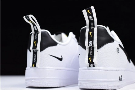 Parallel design Minimalist 9489 Air Force 1 '07 LV8 'White' - Nike - AJ7747-100