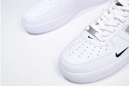 Parallel design Minimalist 9489 Air Force 1 '07 LV8 'White' - Nike - AJ7747-100