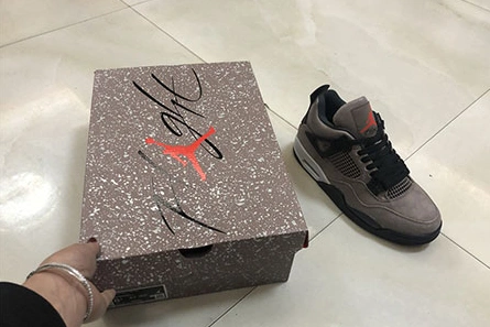 Reproduction Modern 3986 Jordan 4 Retro Taupe Haze DB0732-200