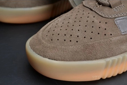 Inspired design Modern 5955 adidas Yeezy 750 Boost Light Brown BY2456