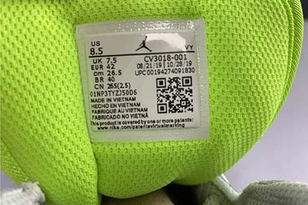 Non-authentic version Modern 9409 Air Jordan 1 Mid CV3018-001