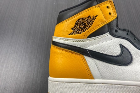 Marked-down ModernLook 1291 Air Jordan 1 High OG “Yellow Toe” 555088-711