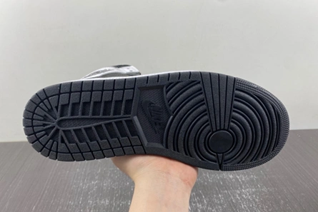 Designer inspired ModernLook 1342 Air Jordan 1 High OG “Reverse Panda” DZ5485-010