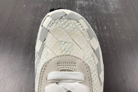 ModernLook 4752 sacai x Nike Waffle Woven Green Gusto DR5209-100
