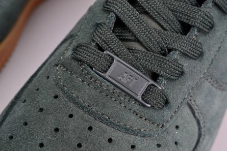 Wallet-friendly ModernLook 7490 Nike Air Force 1 ´07 LV8 Suede  Outdoor Green Brand MENS AA1117-300