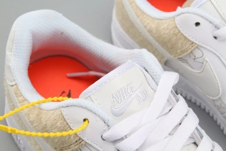Modestly priced NIKE AIR FORCE 1’07 LV8 SUEDE WHITE A09281-100 Trendsetting 2856