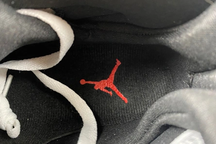 Entry-level luxury NewStyle 6846 Jordan 8 Retro Bugs Bunny  305381-103