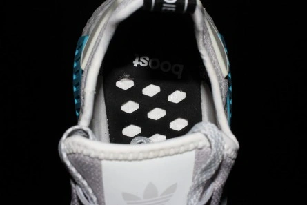 Low-cost NewStyle 983 ADIDAS NMD R1 NOMAD  WHITE   CYAN  S80207