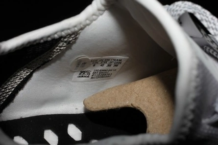 Low-cost NewStyle 983 ADIDAS NMD R1 NOMAD  WHITE   CYAN  S80207
