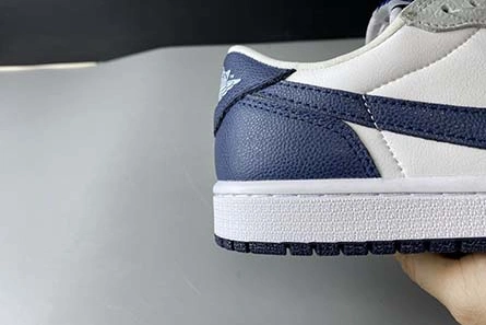 Nike Air Jordan 1 Low CW8576-200 Flexible 2541
