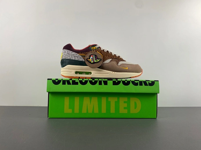 Economical Nike Air Max 1 '87 Luxe University of Oregon PE HQ2639-100 Sophisticated 1875
