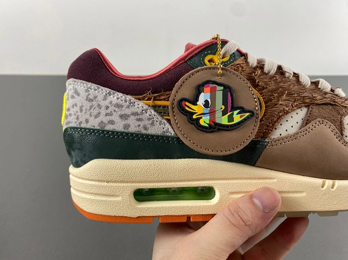 Economical Nike Air Max 1 '87 Luxe University of Oregon PE HQ2639-100 Sophisticated 1875
