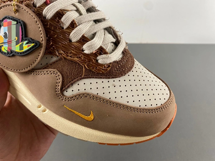 Economical Nike Air Max 1 '87 Luxe University of Oregon PE HQ2639-100 Sophisticated 1875