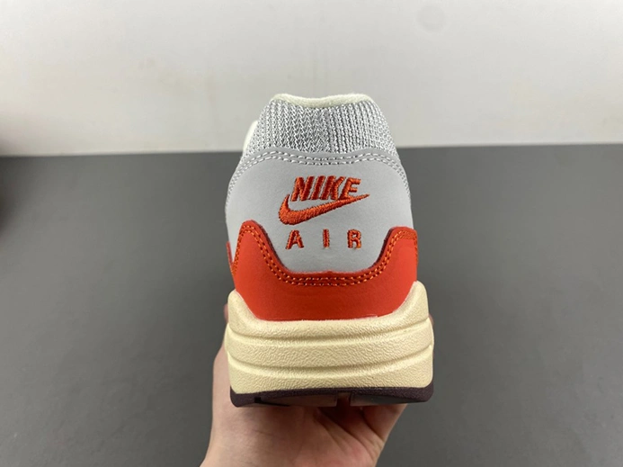 Nike Air Max 1 Patta Waves Monarch (with Bracelet) DH1348-001 UrbanStyle 6572